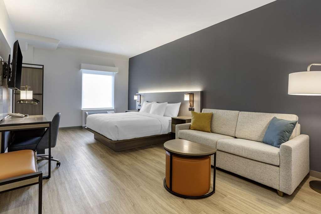 Comfort Inn & Suites Newark Liberty International Airport 객실 사진