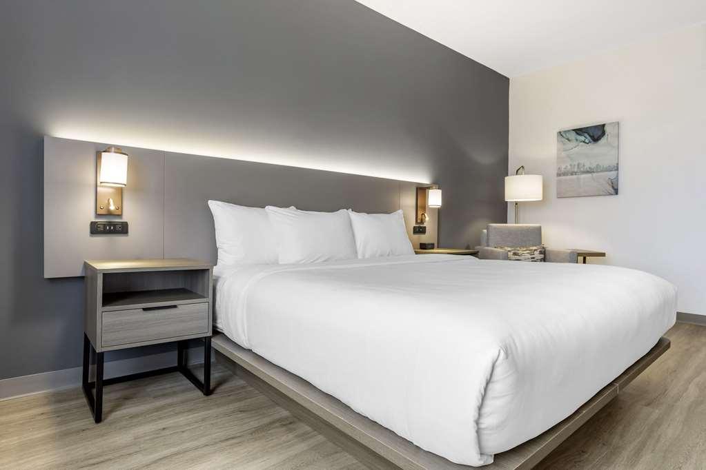 Comfort Inn & Suites Newark Liberty International Airport 객실 사진