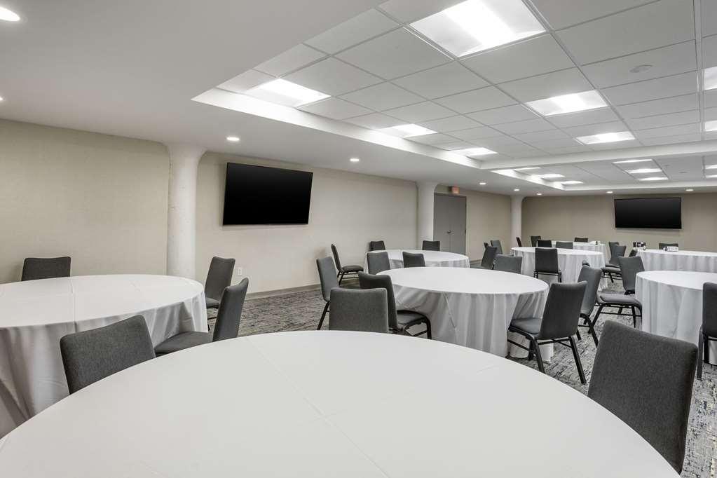 Comfort Inn & Suites Newark Liberty International Airport 시설 사진