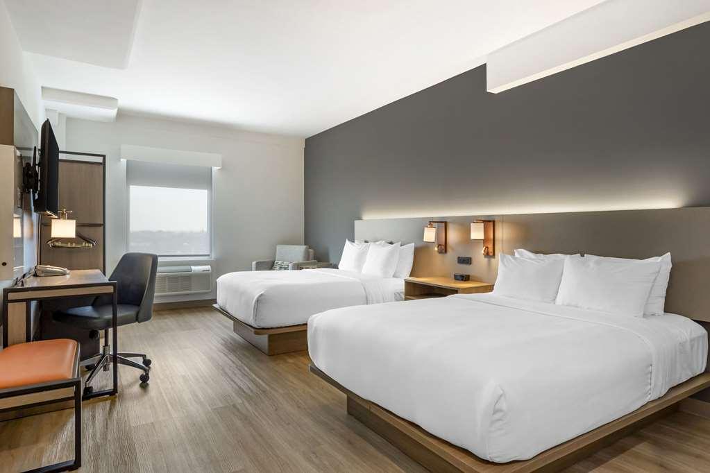 Comfort Inn & Suites Newark Liberty International Airport 객실 사진