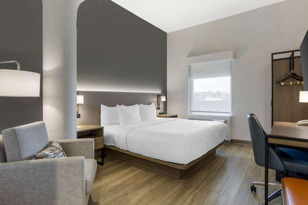 Comfort Inn & Suites Newark Liberty International Airport 객실 사진